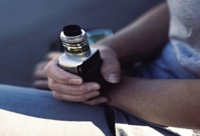 Studio: le sigarette elettroniche provocano il cancro ai polmoni e al cavo orale